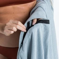 Serviette De Plage Poncho 190 X 190 Cm - Gris Bleu -Meilleur Surf Magasin serviette de plage poncho 190 x 190 cm gris bleu 9